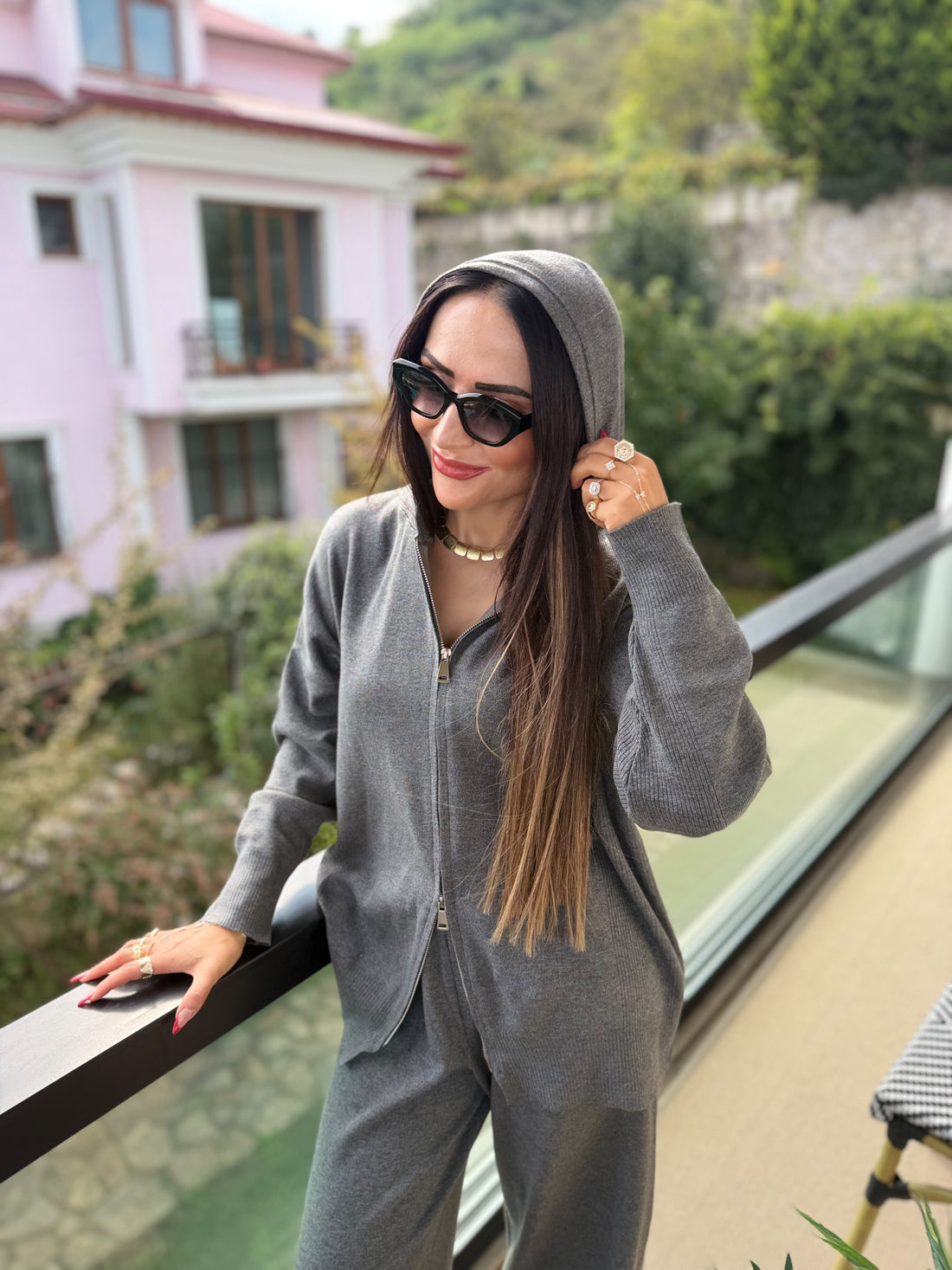 Gri Kapüşonlu Çift Fermuarlı Triko Takım