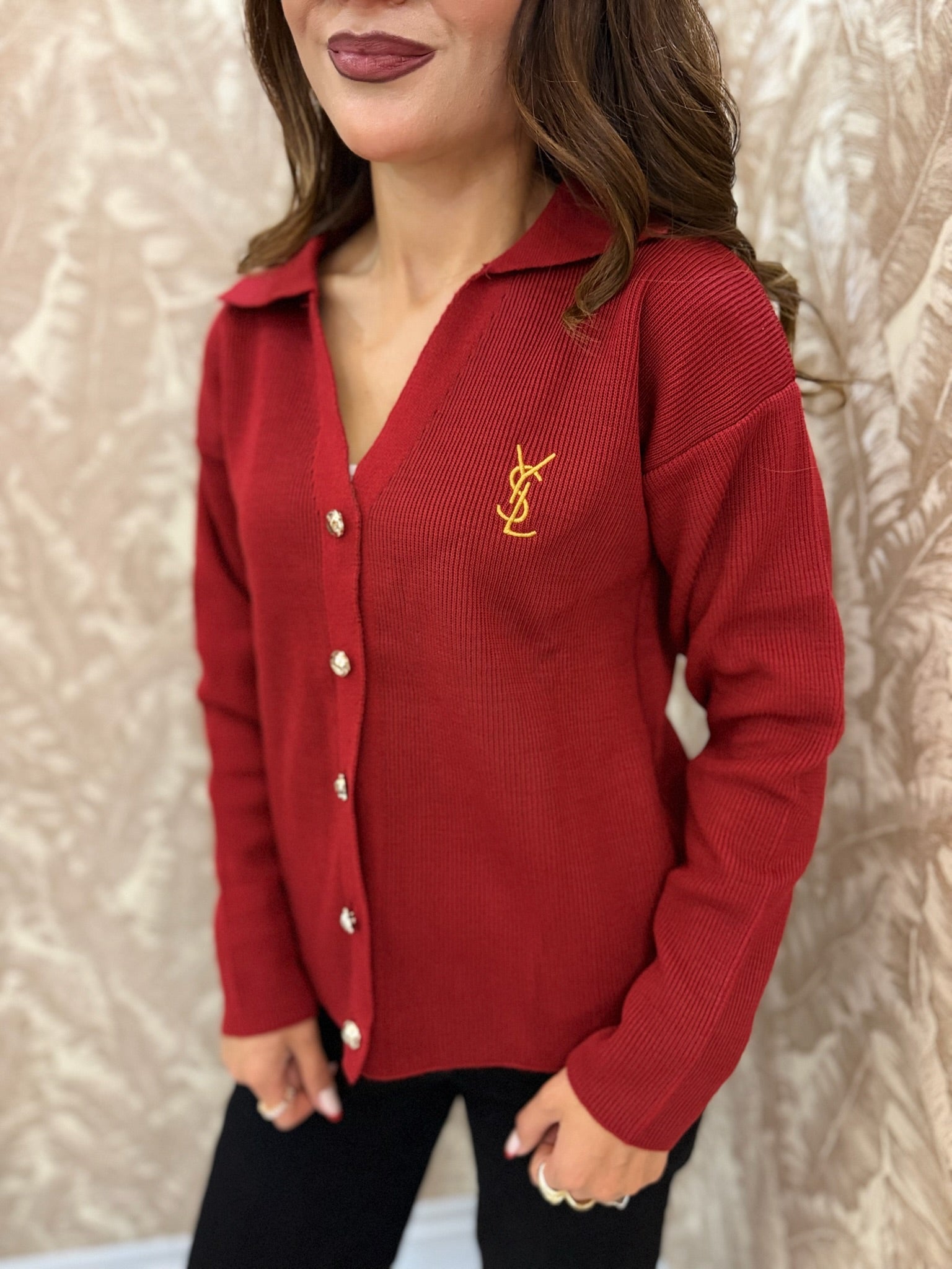 Nakış Detaylı Düğmeli Triko Hırka (Siyah & Bordo)