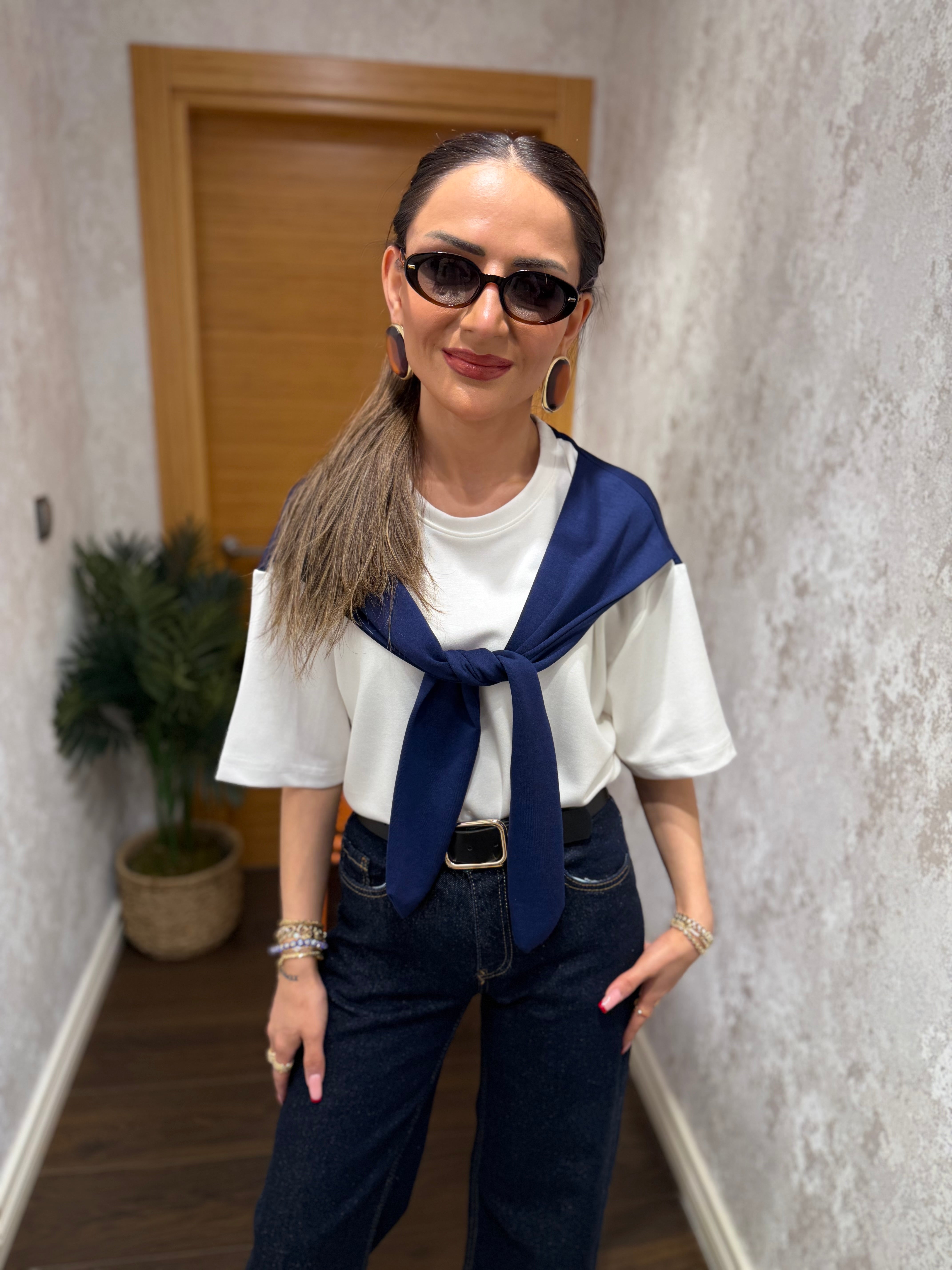 Şal Detaylı Basic T-Shirt