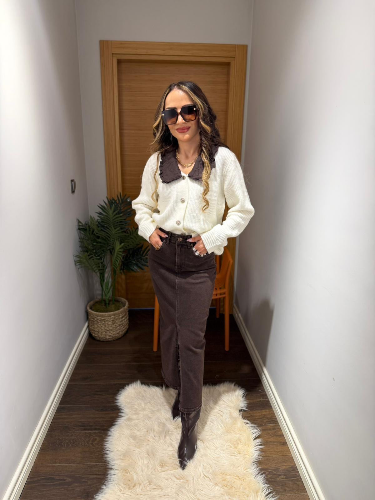 Kahve Yırtmaç Detaylı Yüksek Bel Midi Etek