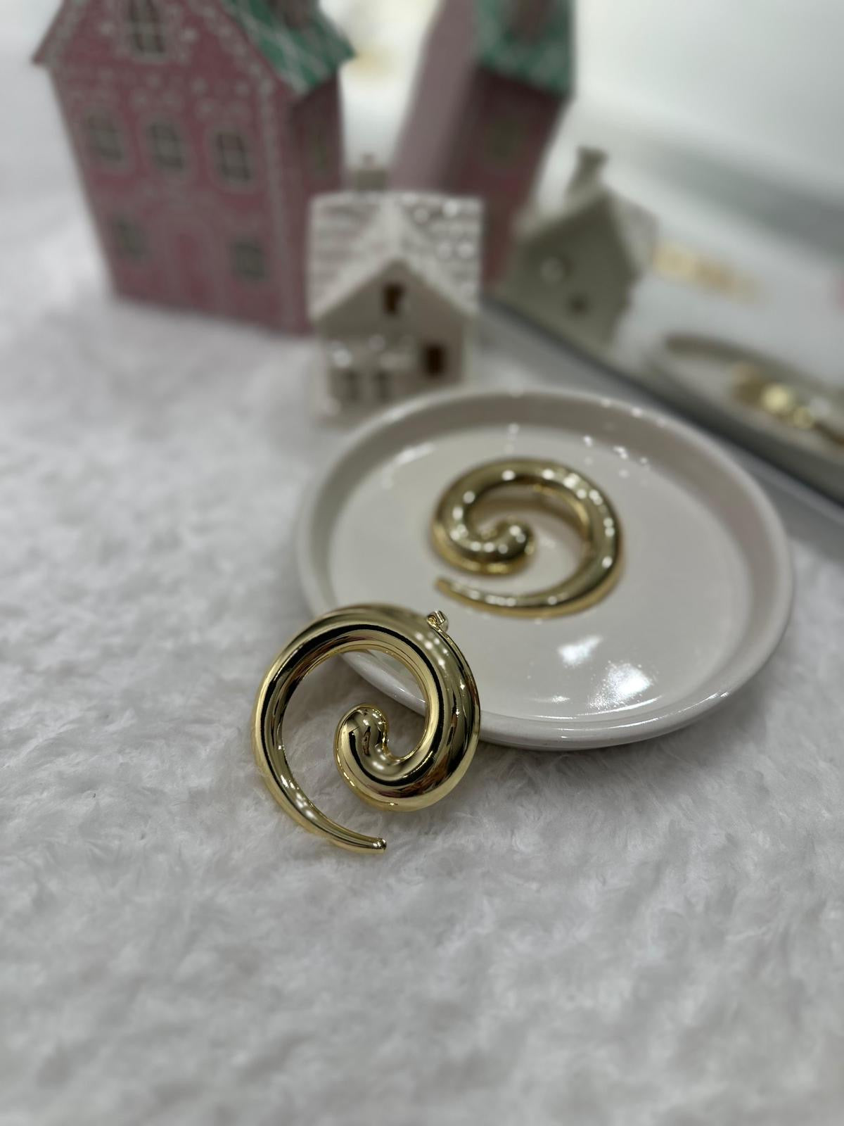 Spiral Form Altın Renk Küpe