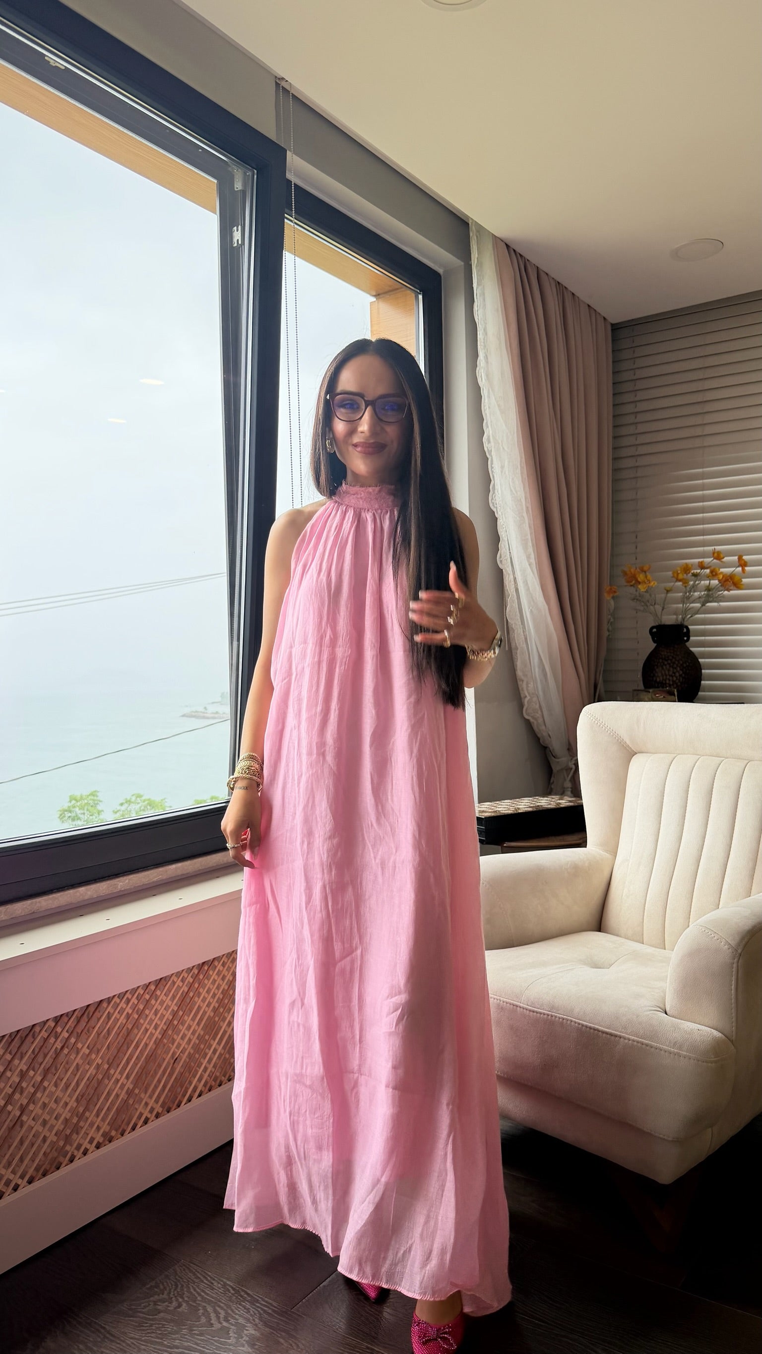Luna Yakası Büzgülü Maxi Elbise – Mavi & Pembe