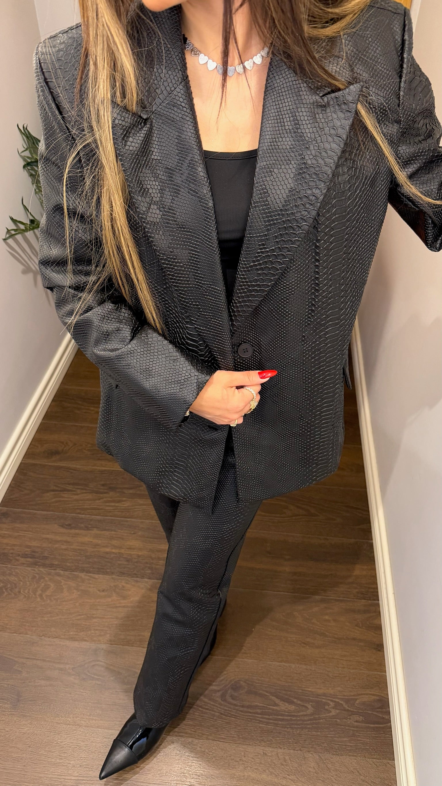 Dokulu Deri Görünümlü Ceket & Pantolon Takım