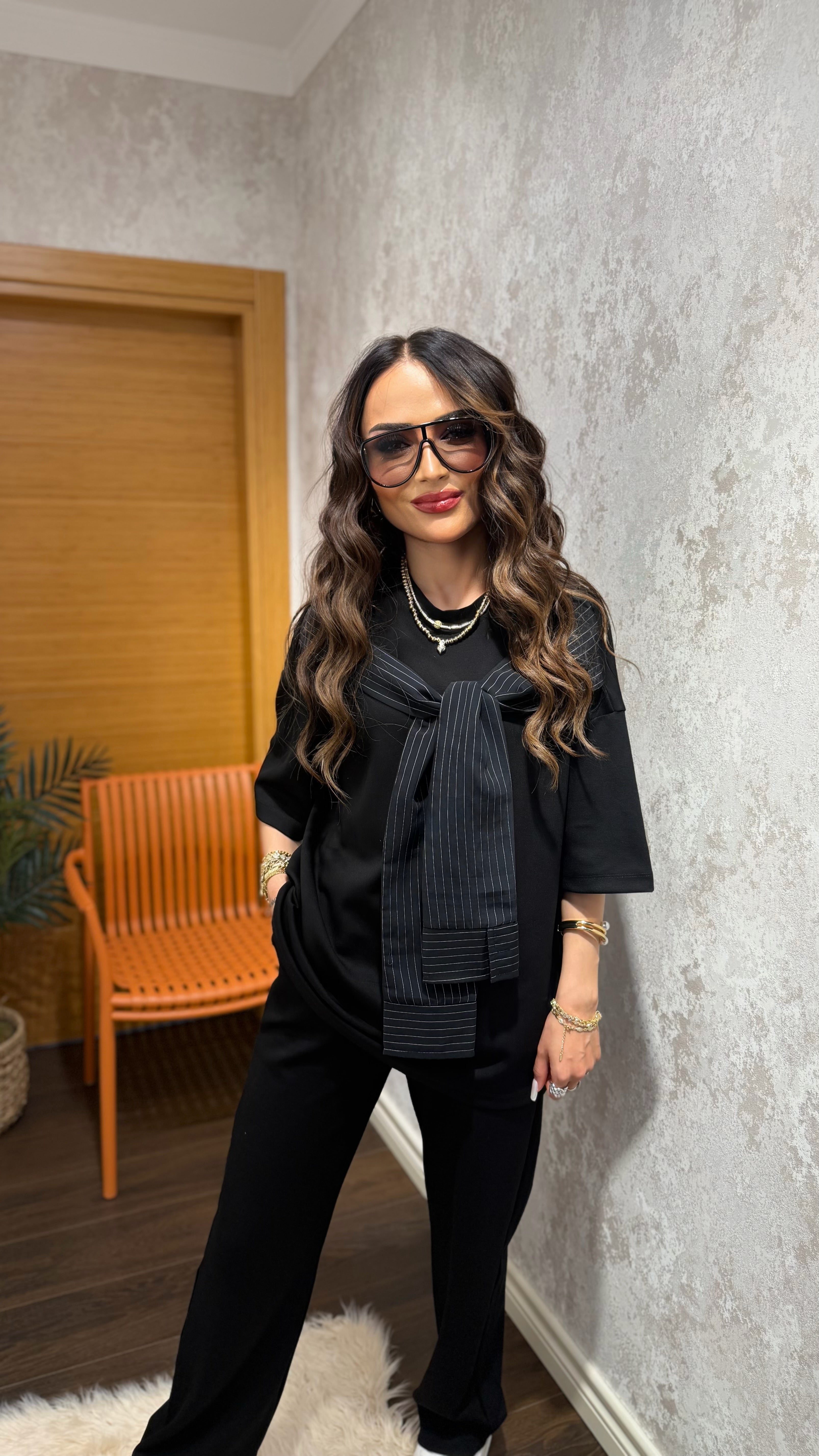 Siyah Şık Takım
