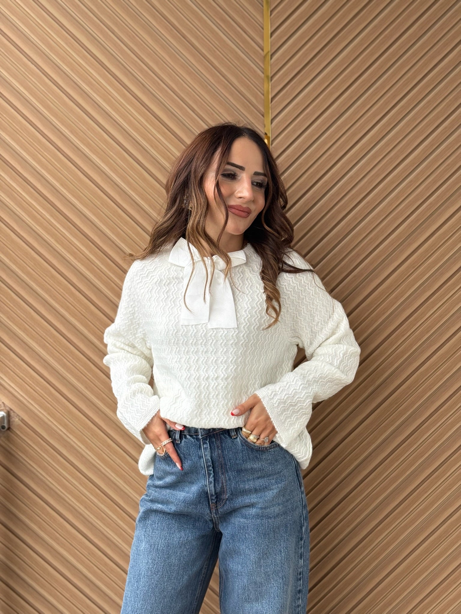 Fular Detaylı Triko Kazak