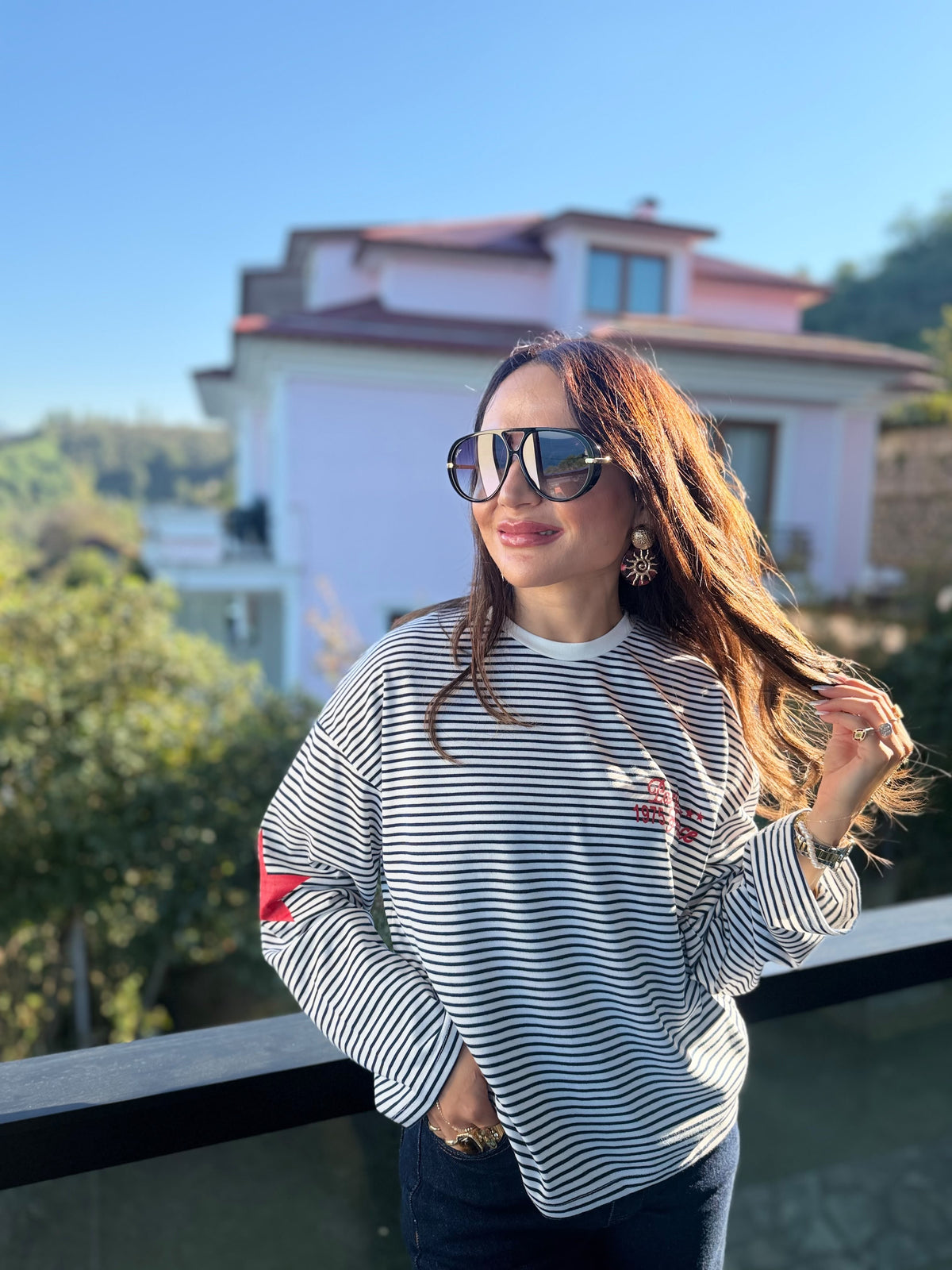 Çizgili Yıldız Detaylı Sweatshirt