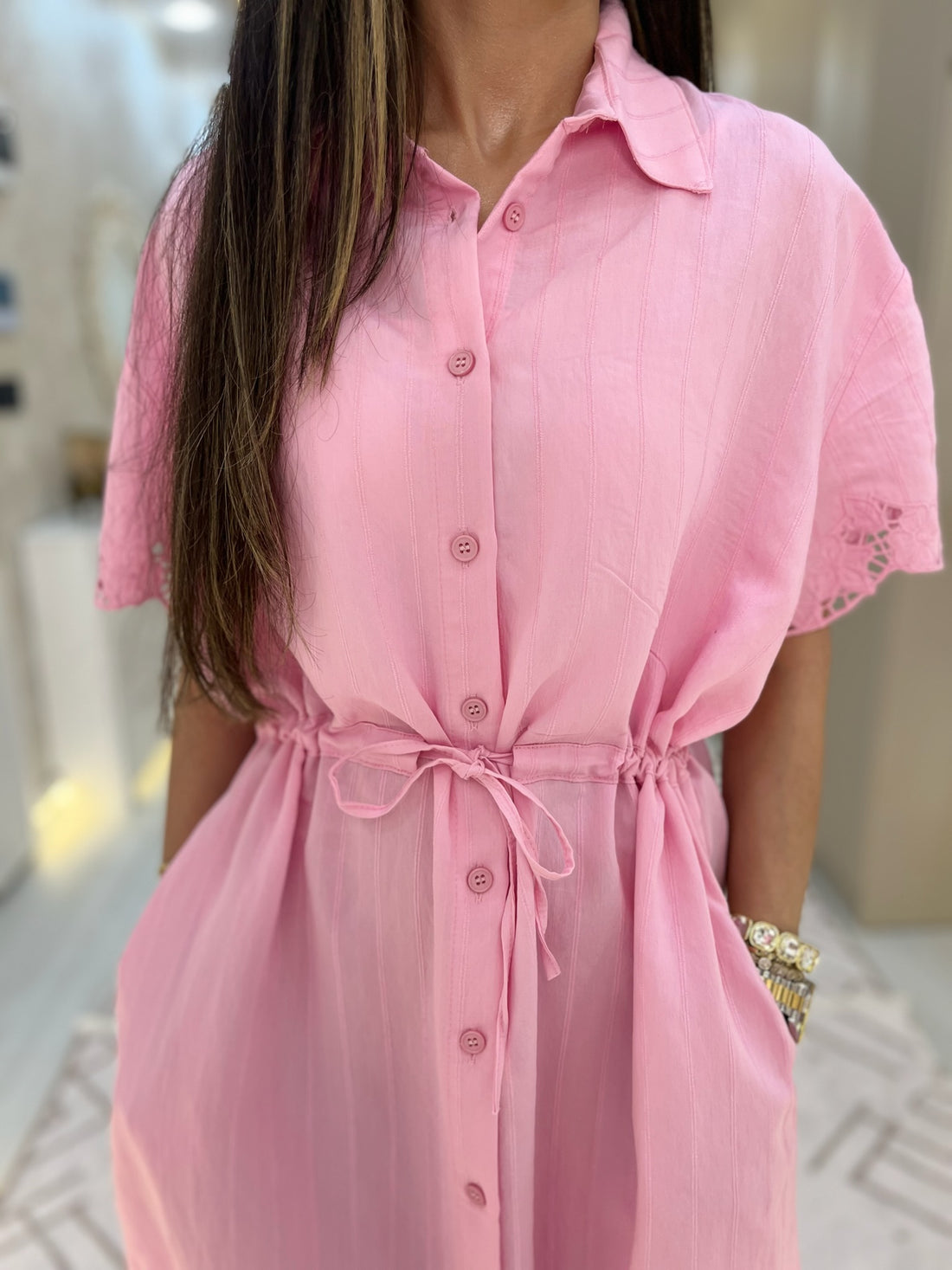 Pembe Dantel Detaylı Elbise
