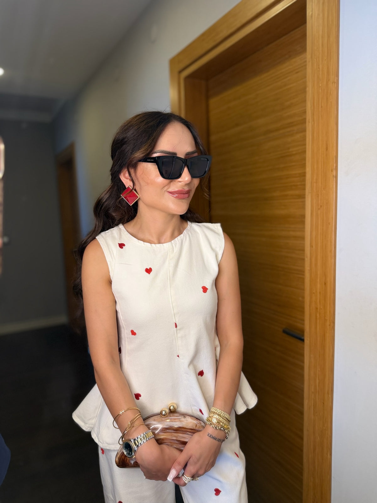 Kalp Desenli Beyaz Peplum Takım
