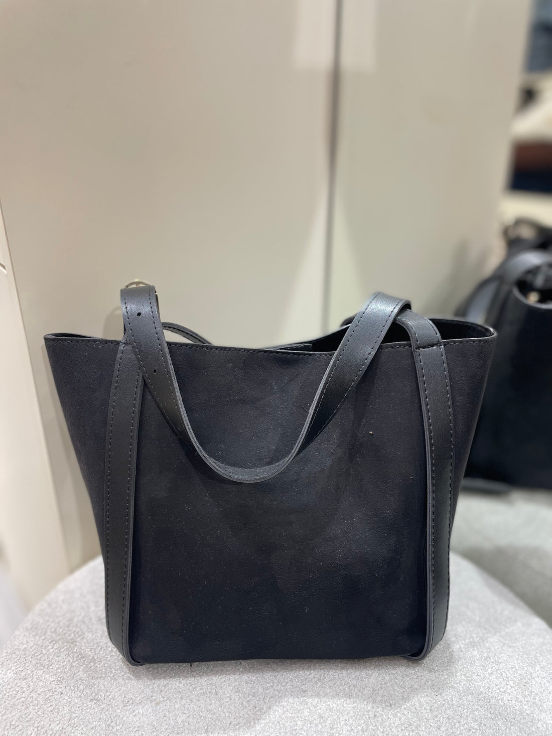 Günlük Kullanıma Uygun Minimal Omuz Çantası