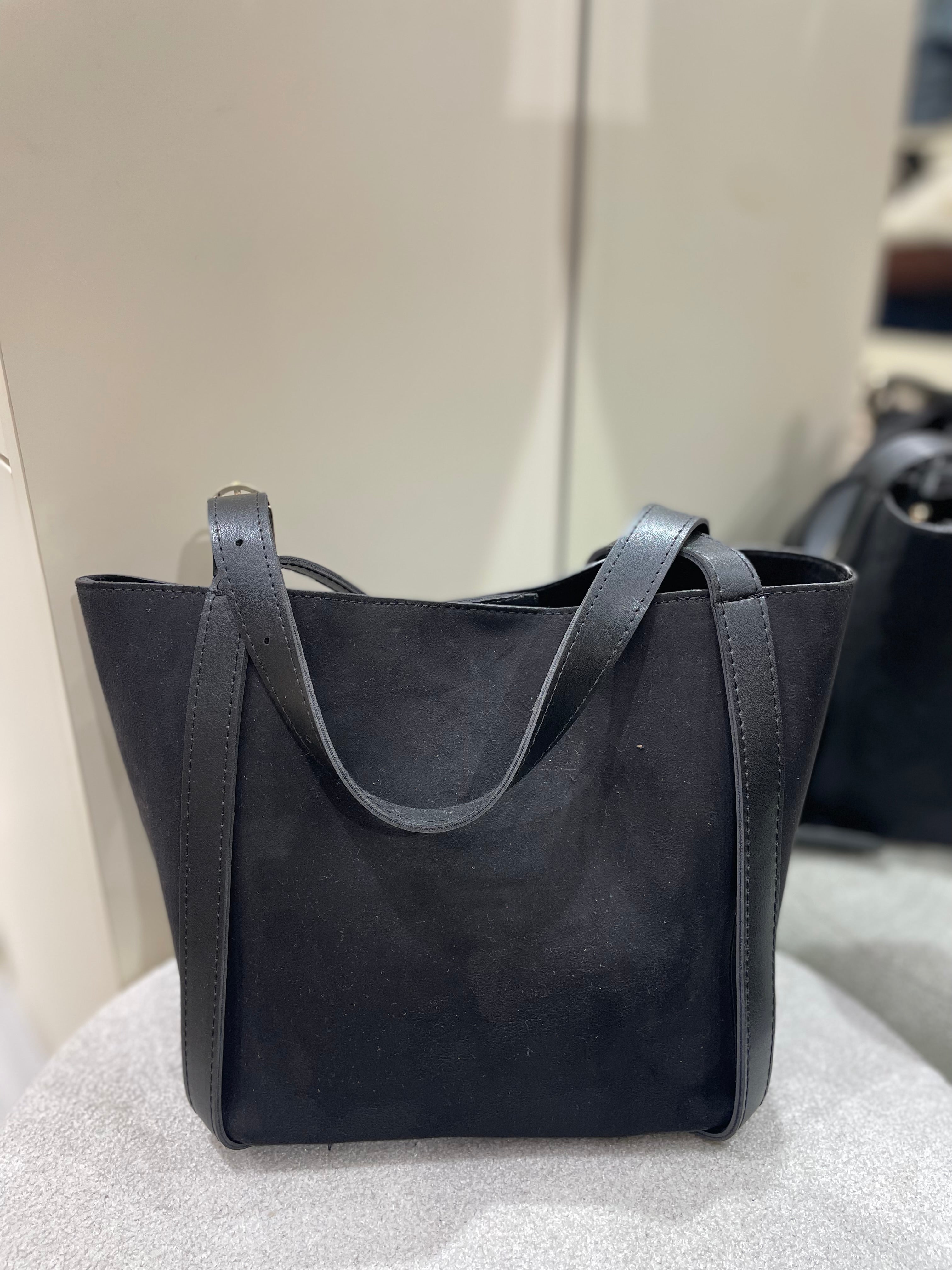Günlük Kullanıma Uygun Minimal Omuz Çantası