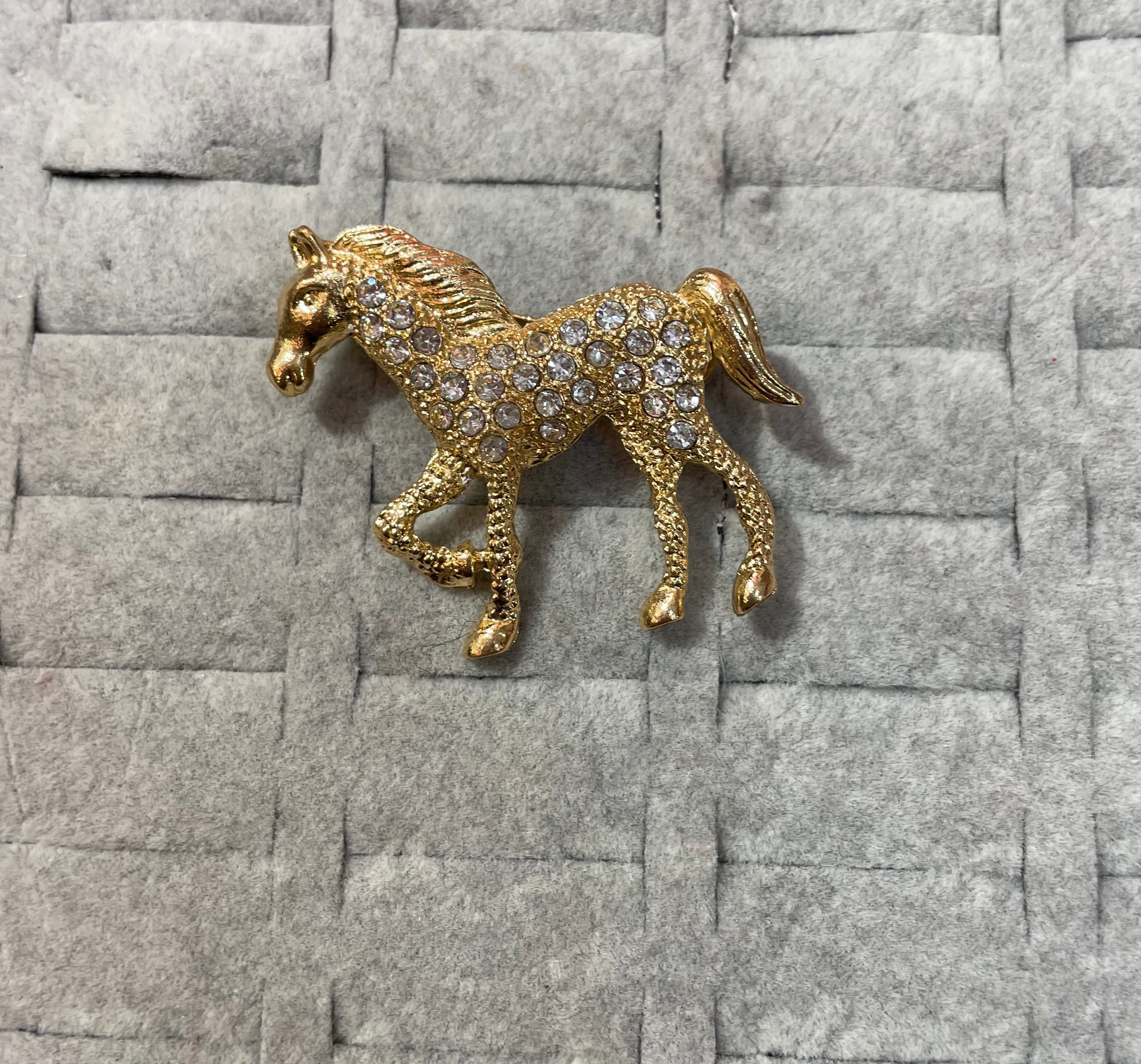 Figürlü Hayvan Tasarımlı Şık Broş