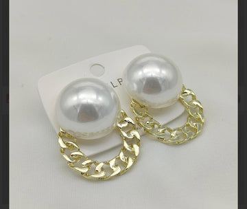 Gold Zincir Detaylı İnci Küpe