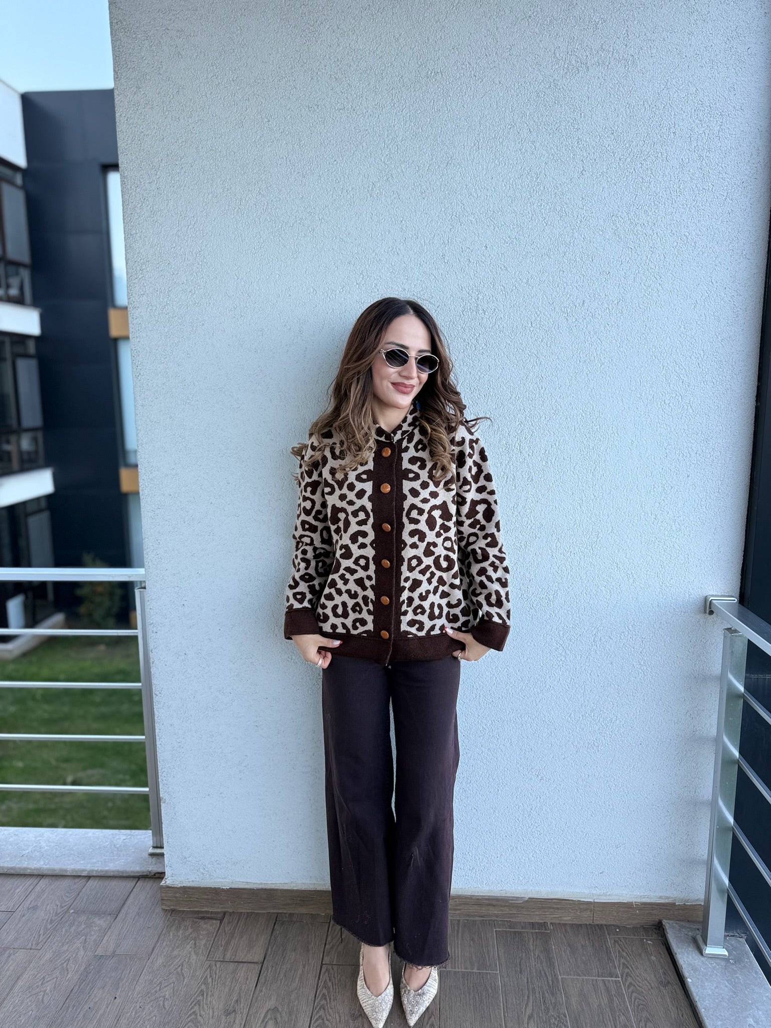 Leopar Desenli Düğmeli Triko Hırka