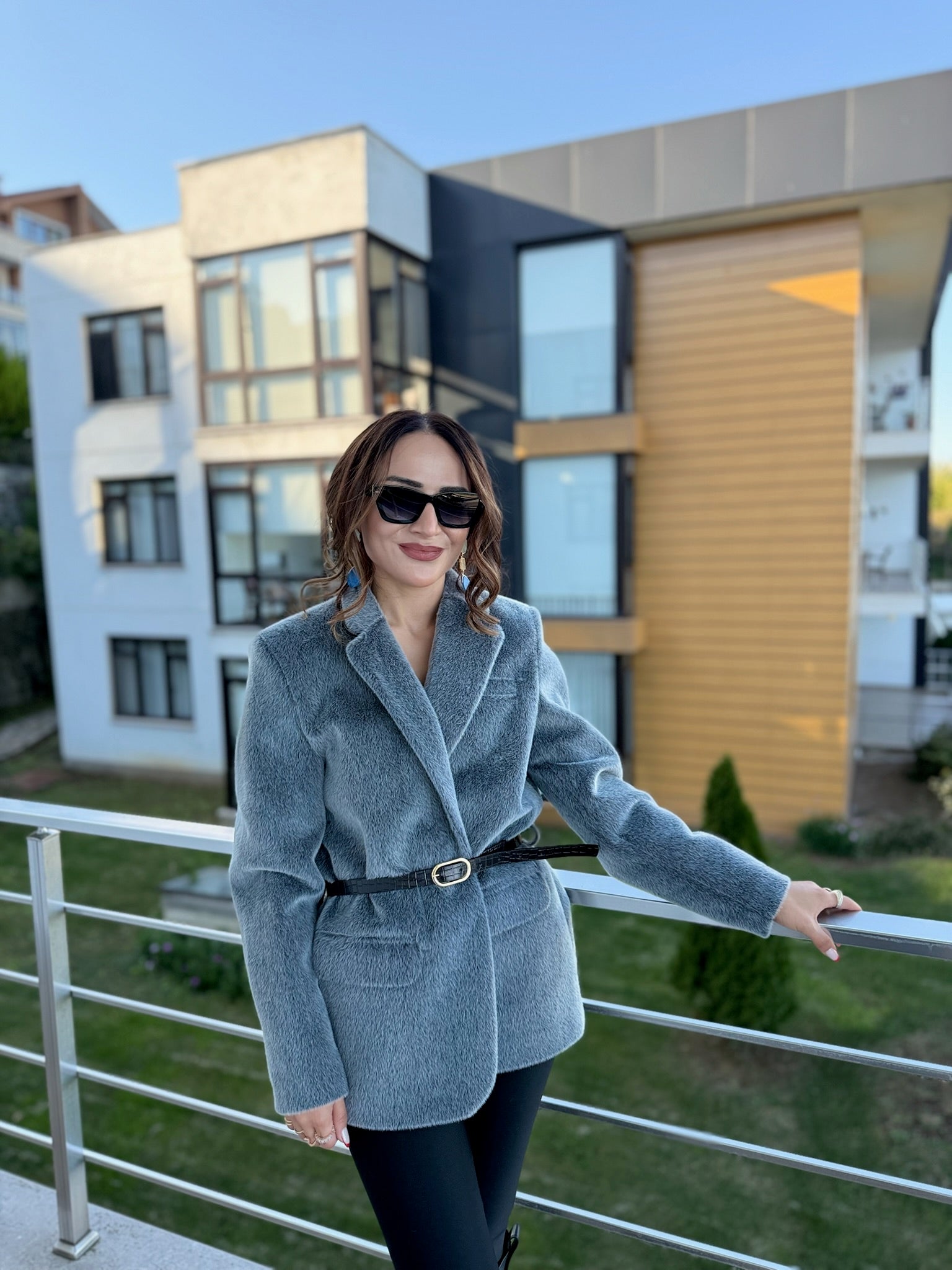 Kemerli Gri Yünlü Dış Giyim Ceket