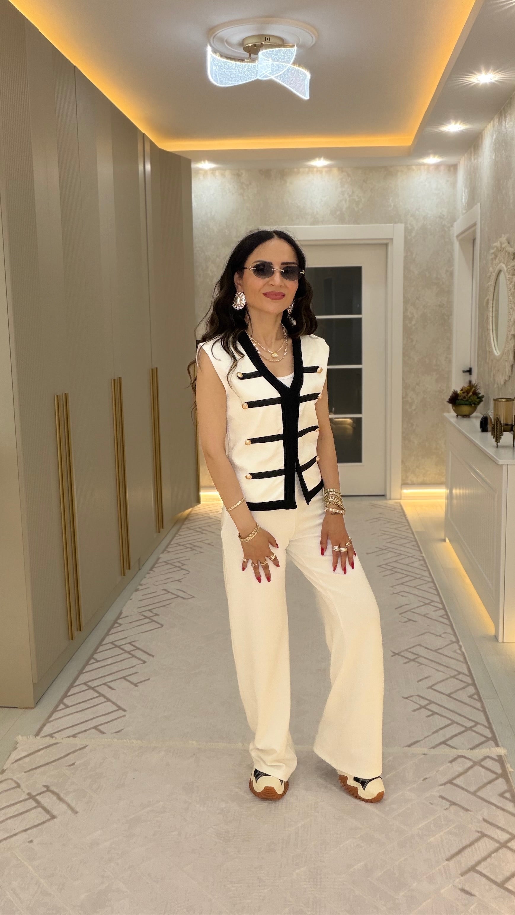 ✨ Gold Düğme Detaylı Takım