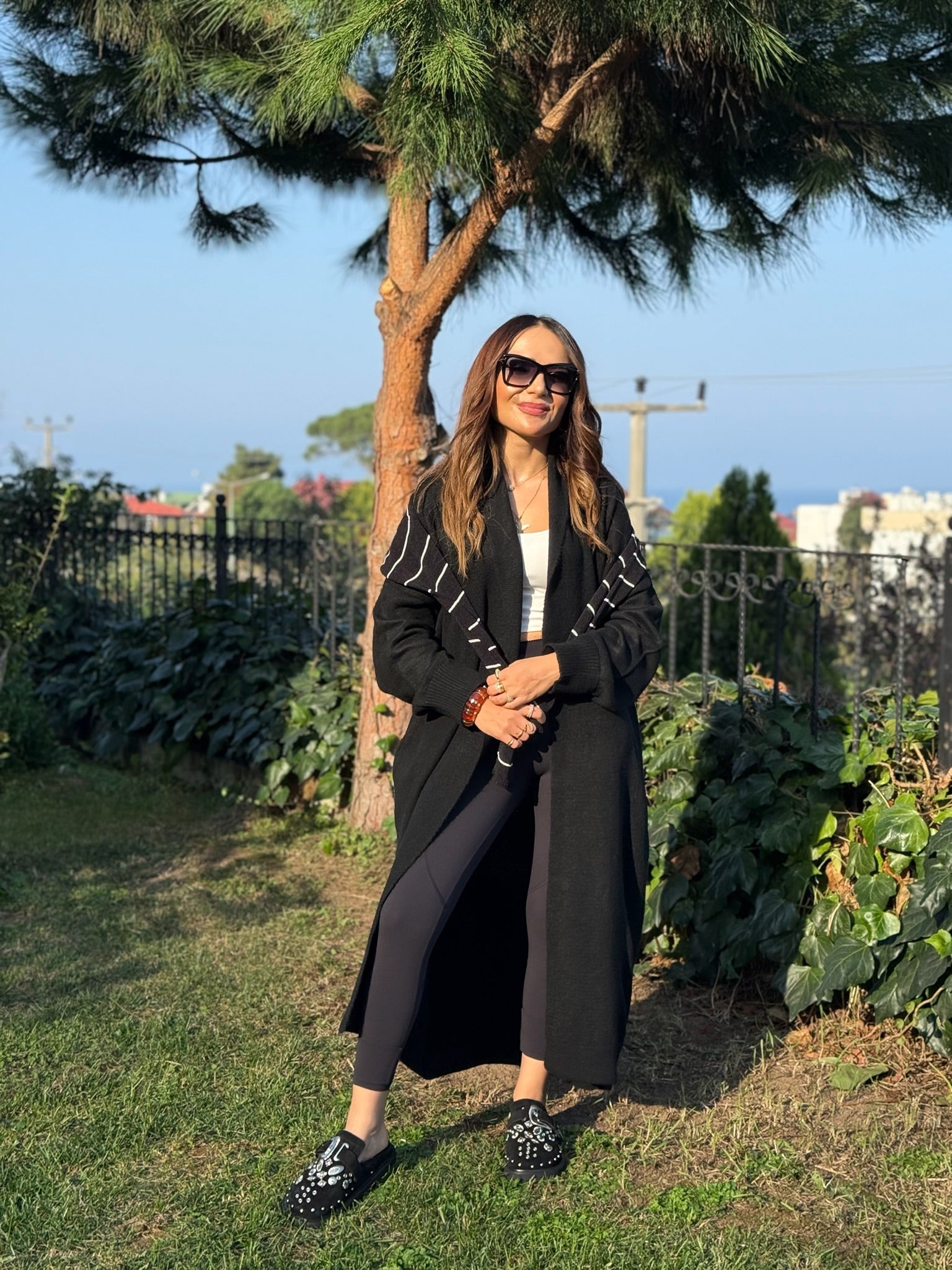 Siyah Uzun Triko Hırka