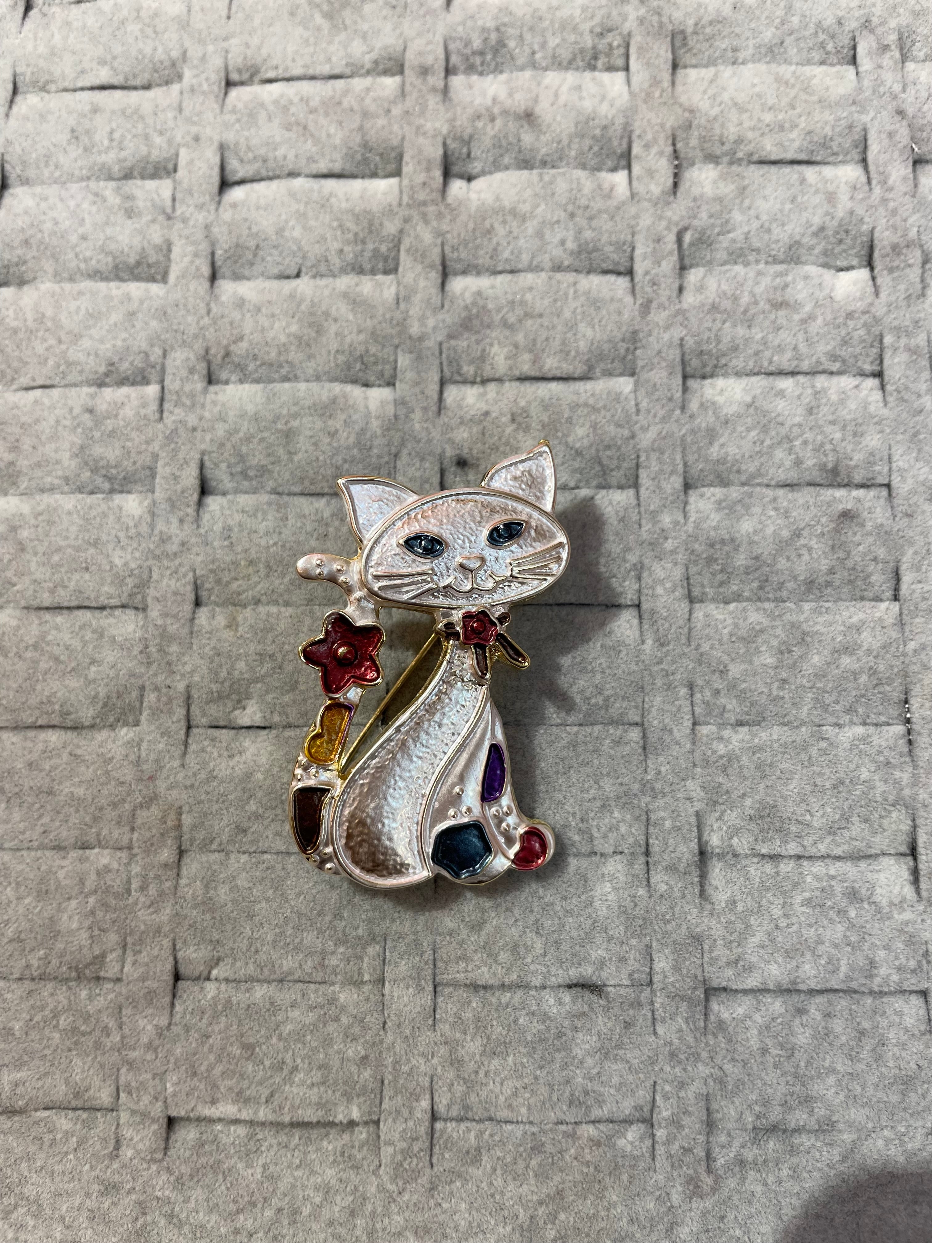 Figürlü Hayvan Tasarımlı Şık Broş