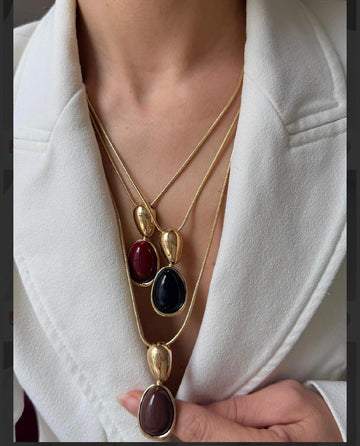 Zarif Oval Taşlı Gold Uzun Kolye