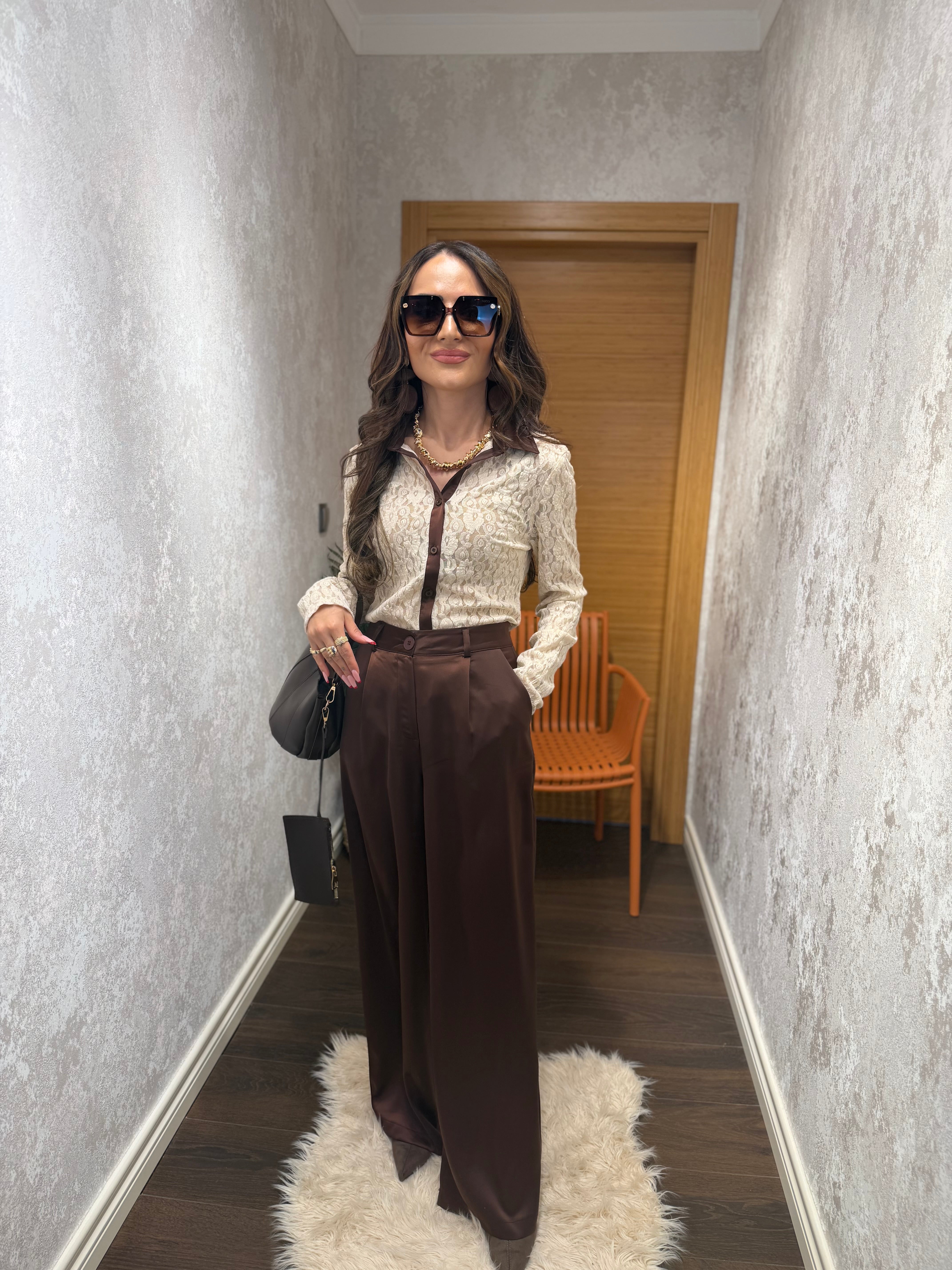 Dantel Dokulu Gömlek