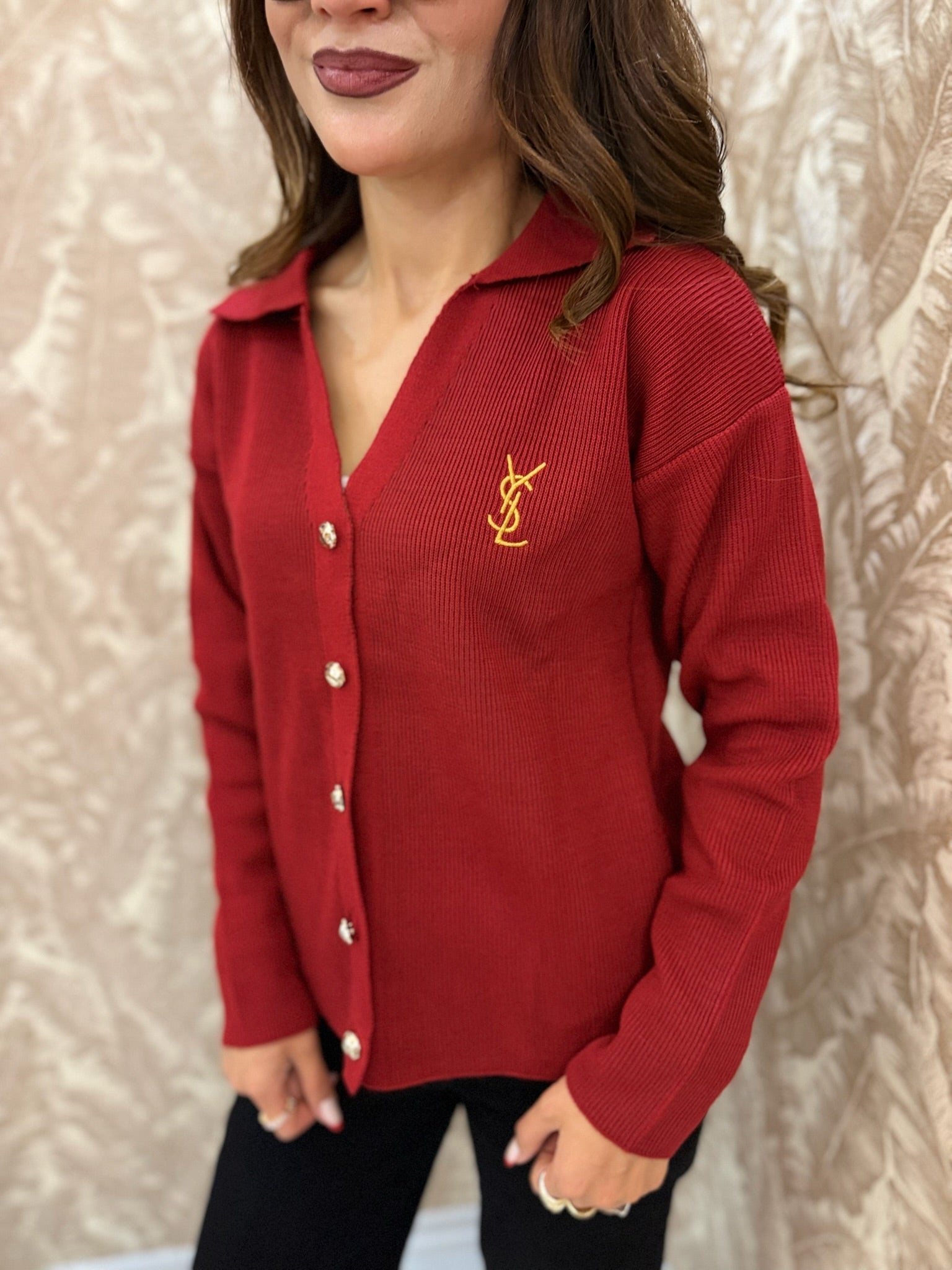 Nakış Detaylı Düğmeli Triko Hırka (Siyah & Bordo)