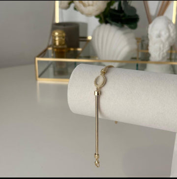 Minimal Oval Taş Detaylı Ayarlanabilir Gold Bileklik