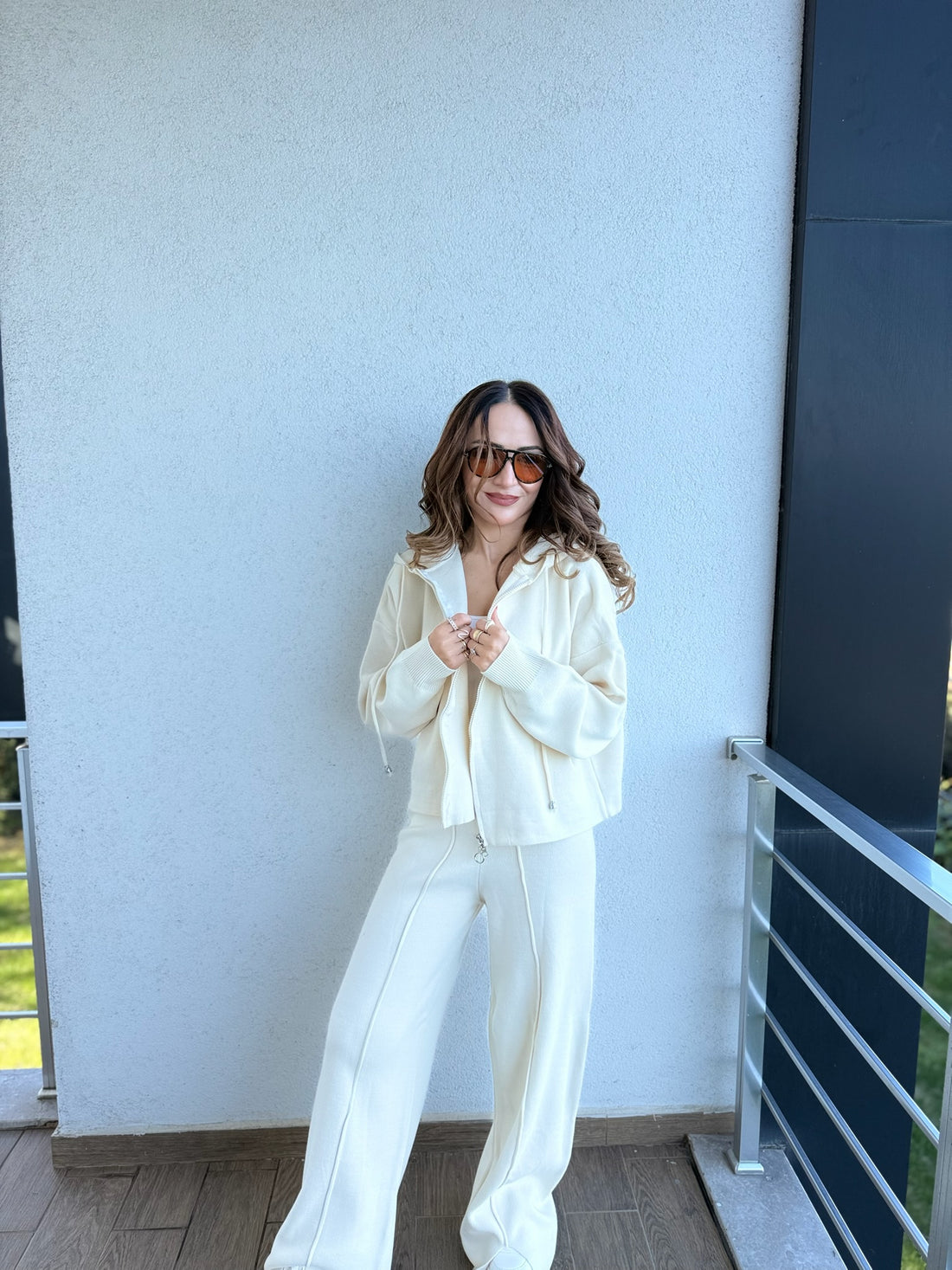 Fermuarlı Kapüşonlu Ekru Triko Takım