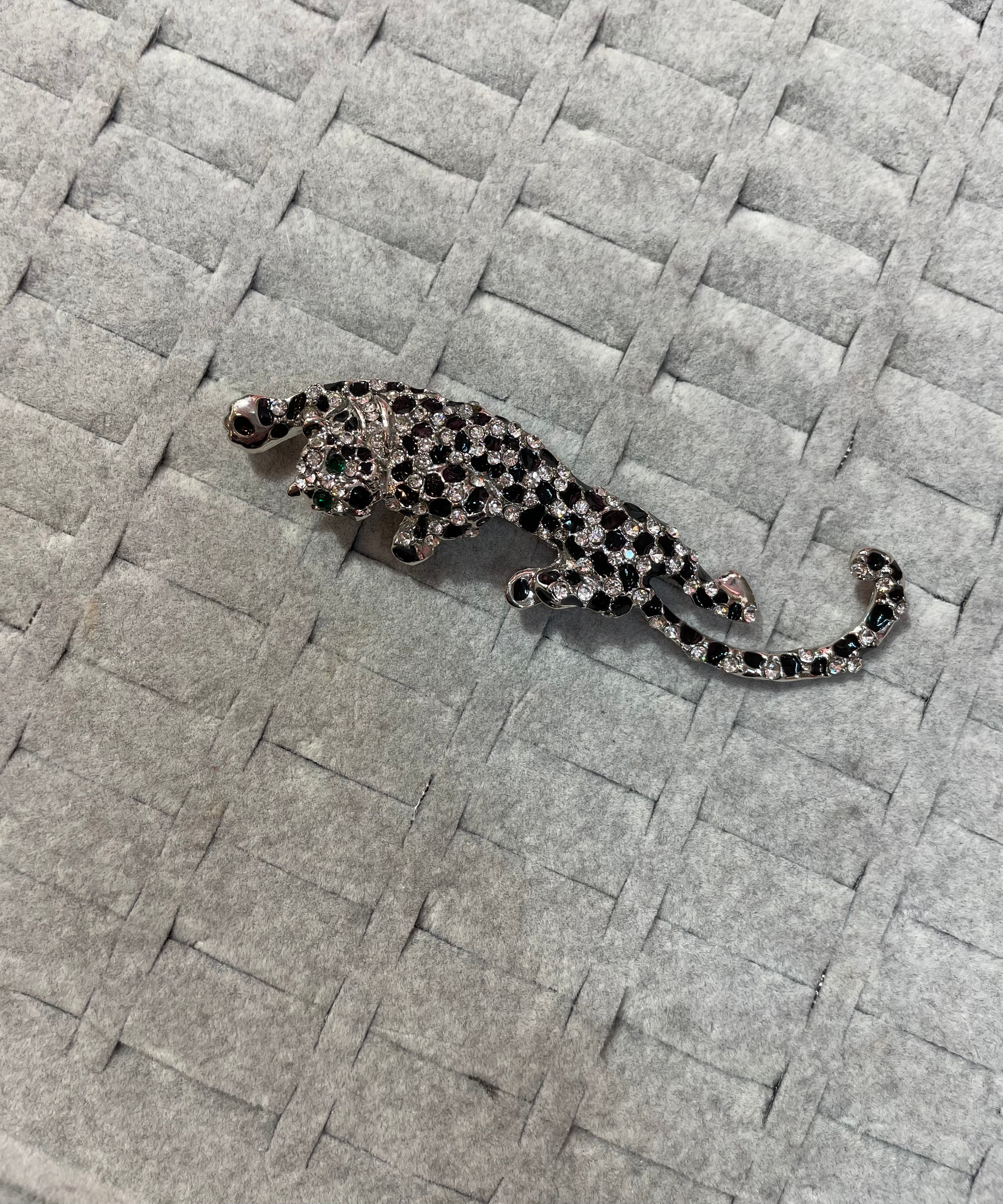 Figürlü Hayvan Tasarımlı Şık Broş