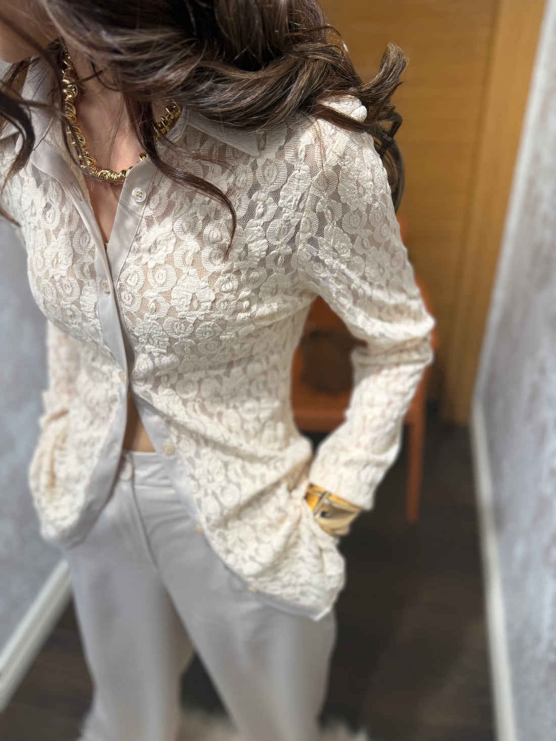 Dantel Dokulu Gömlek