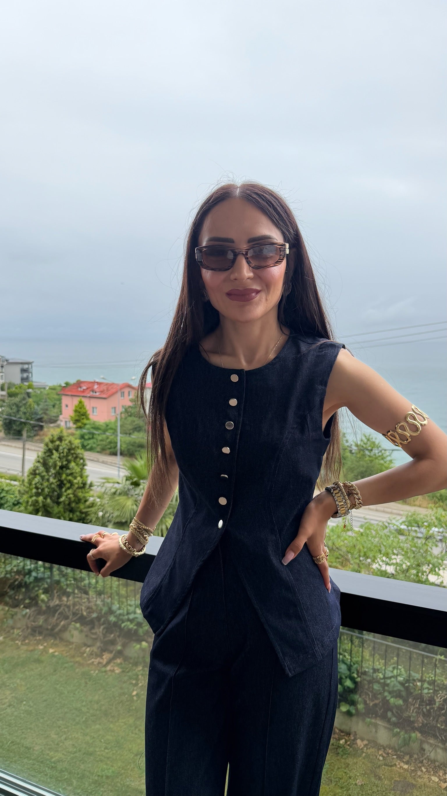Düğme Detaylı Denim Görünümlü Takım