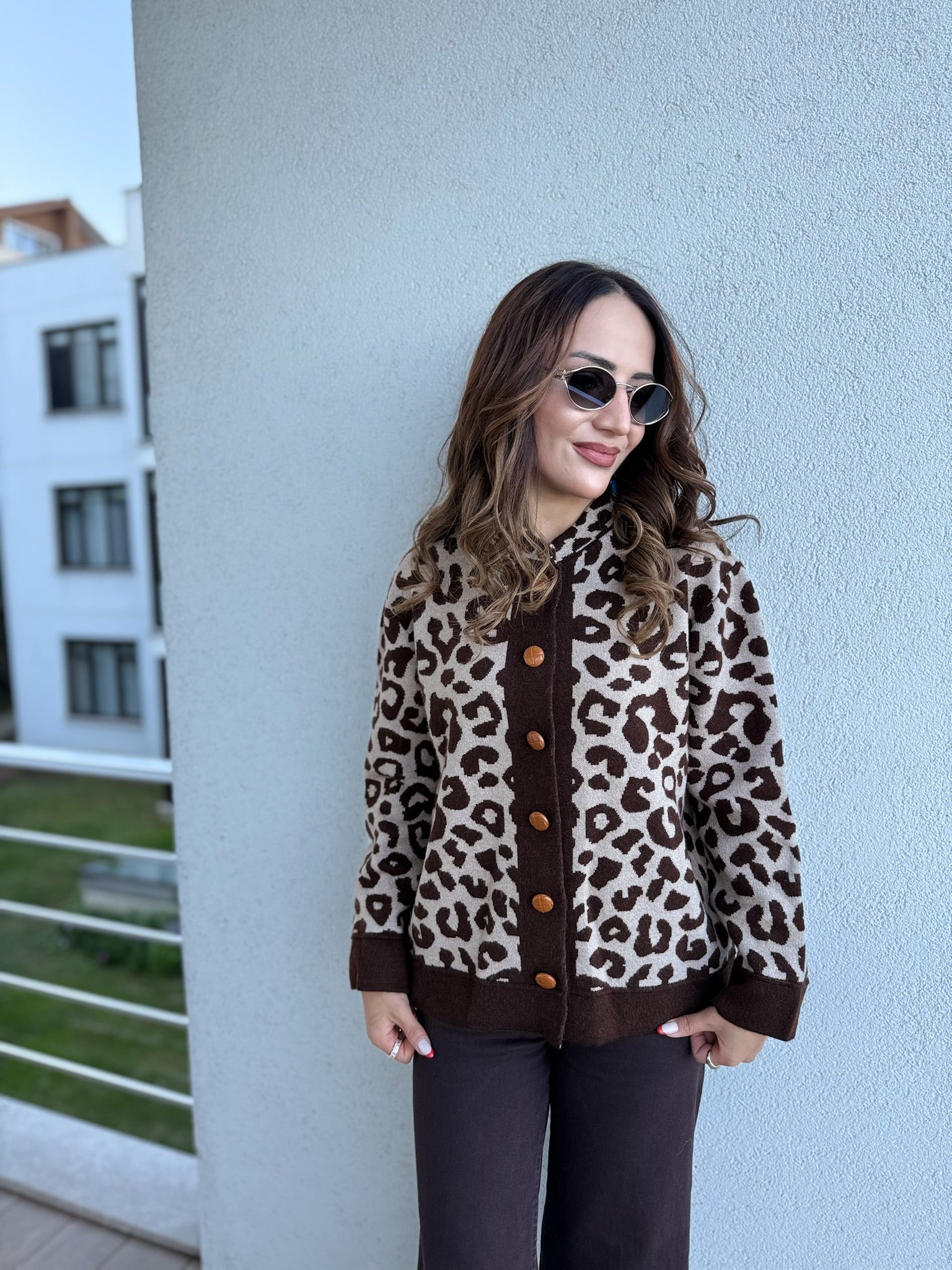 Leopar Desenli Düğmeli Triko Hırka