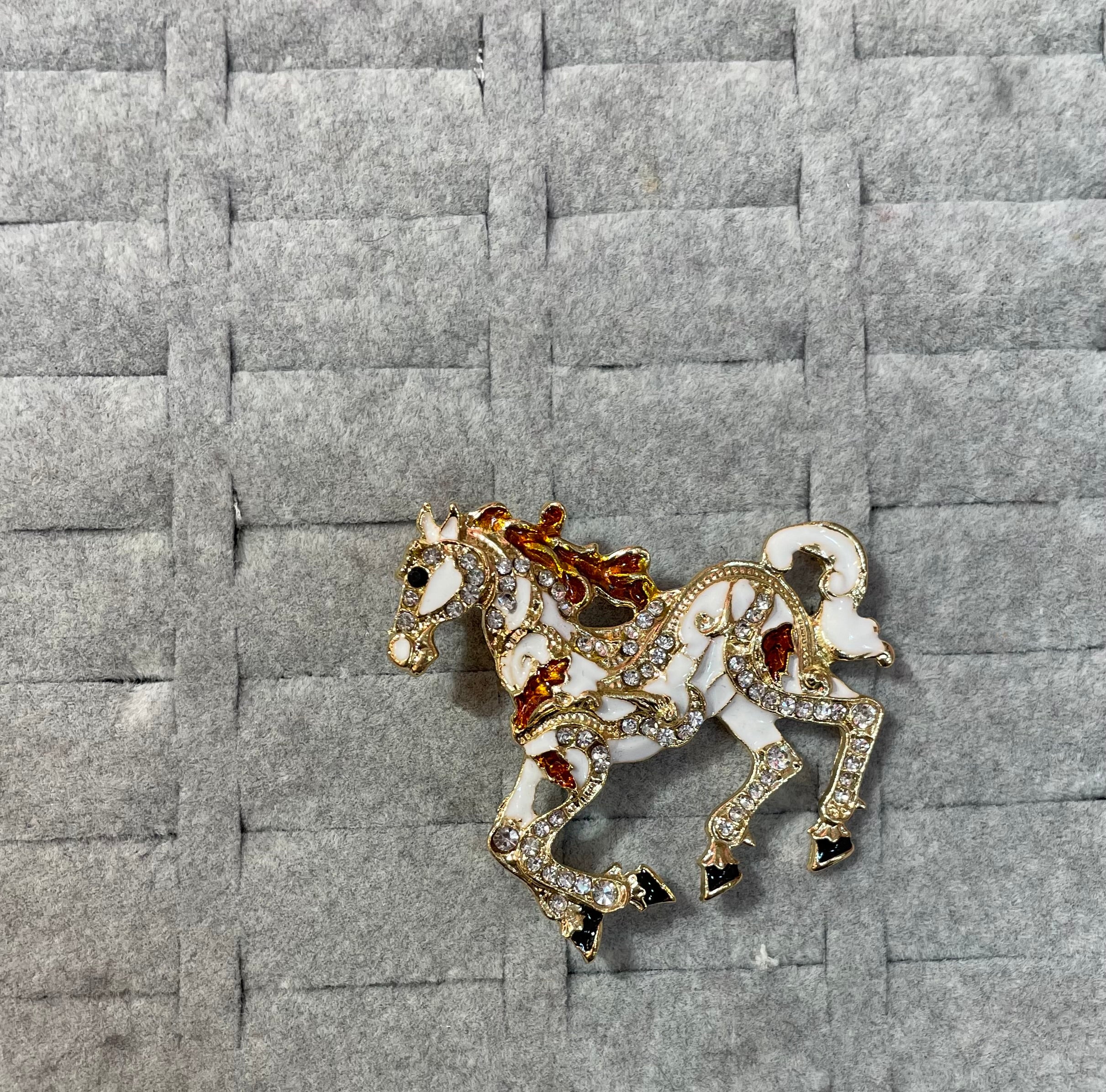 Figürlü Hayvan Tasarımlı Şık Broş