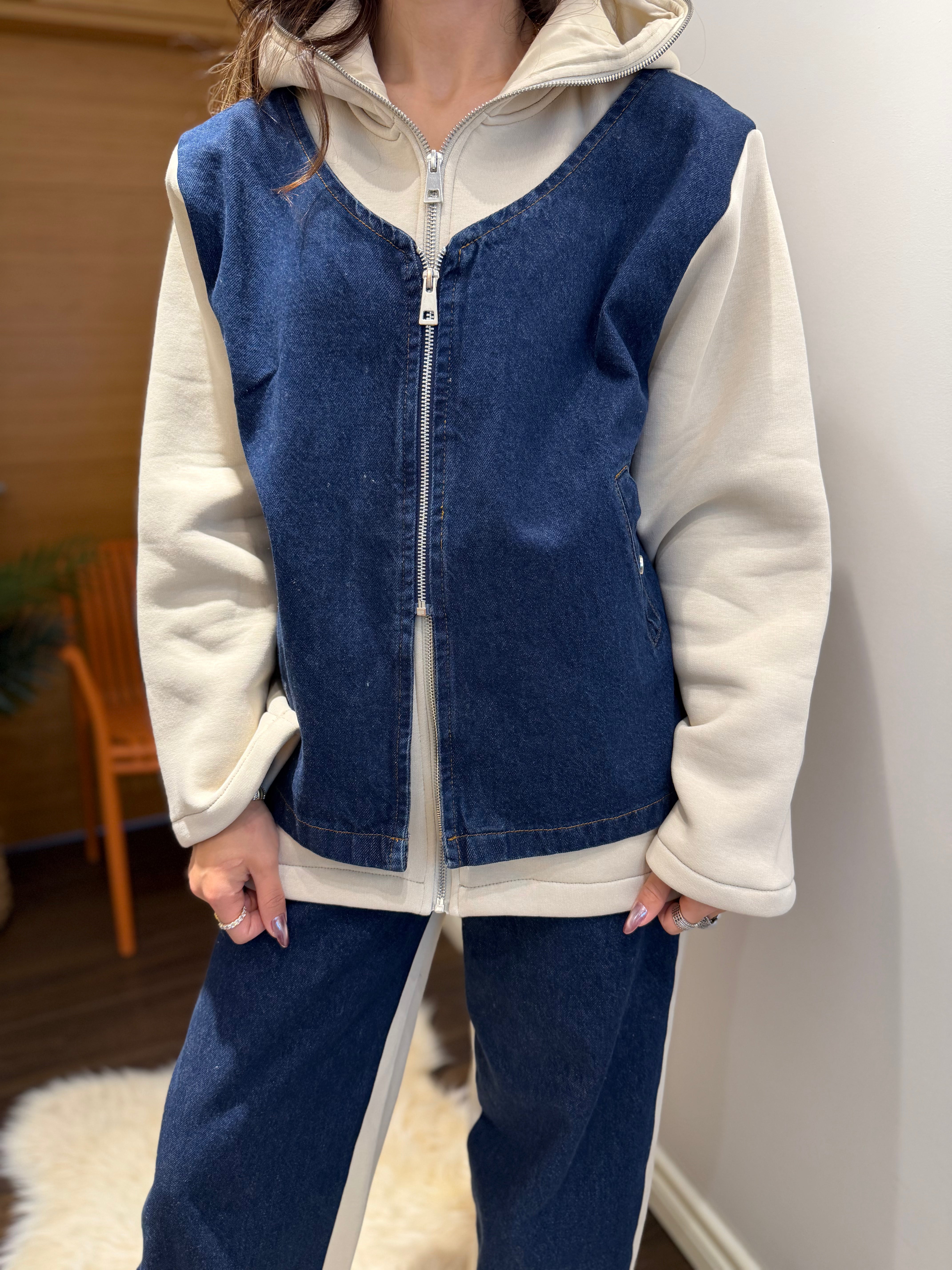 👖🧥 Denim Yelek Detaylı Kapüşonlu Takım