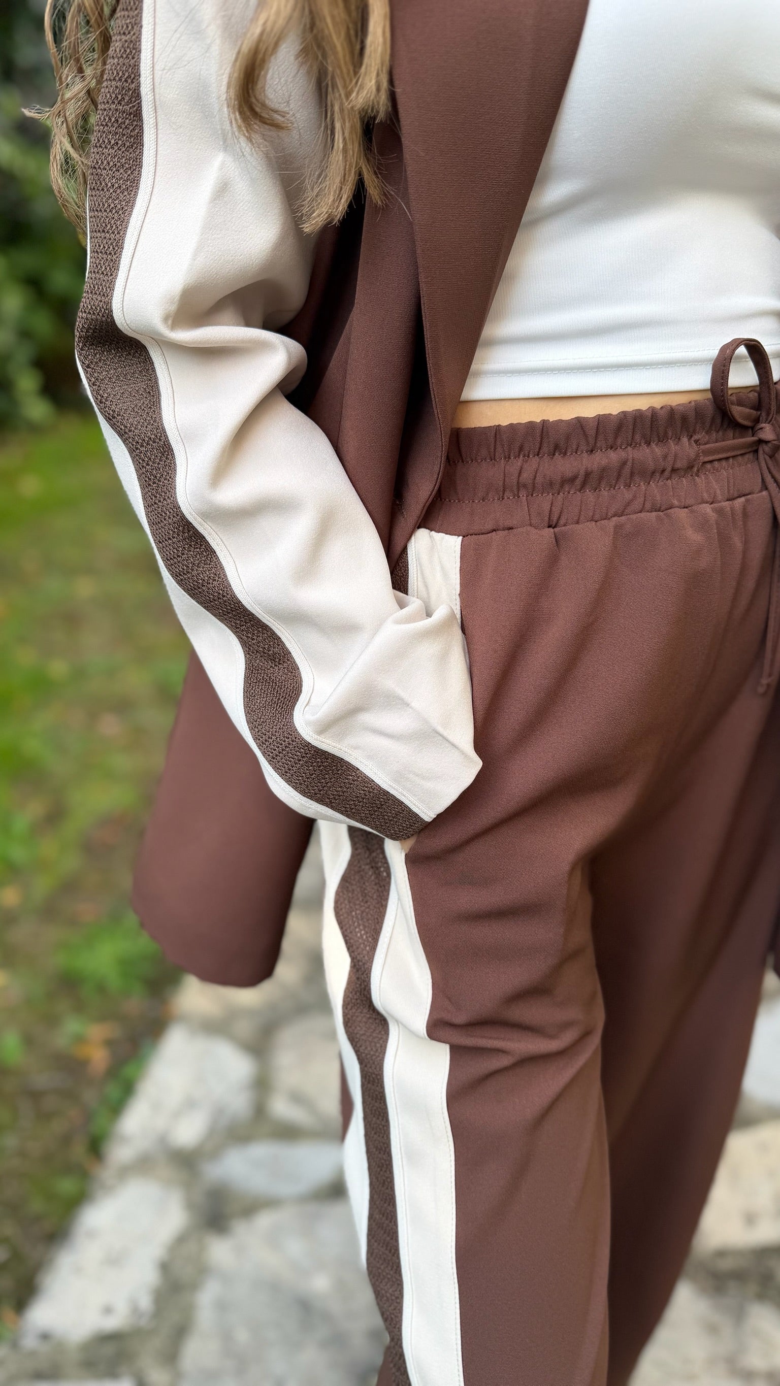 Kahverengi Bej Kontrast Detaylı Oversize Ceket & Bol Paça Pantolon Takım