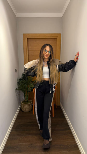 Siyah Şerit Detaylı Spor Takım