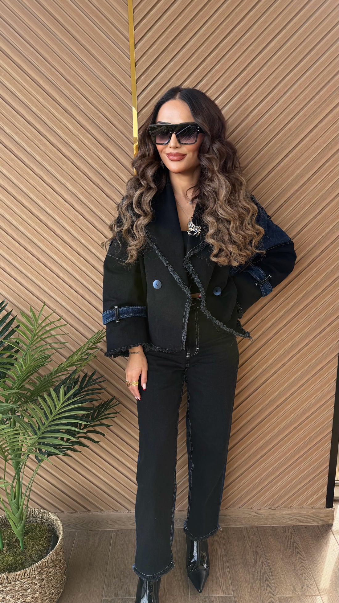 Denim Detaylı Oversize Siyah Ceket